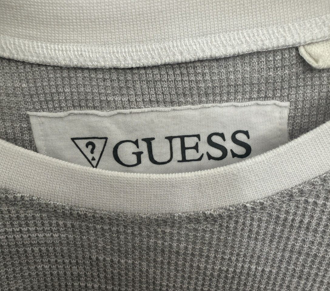 GUESS-MAGLIONE