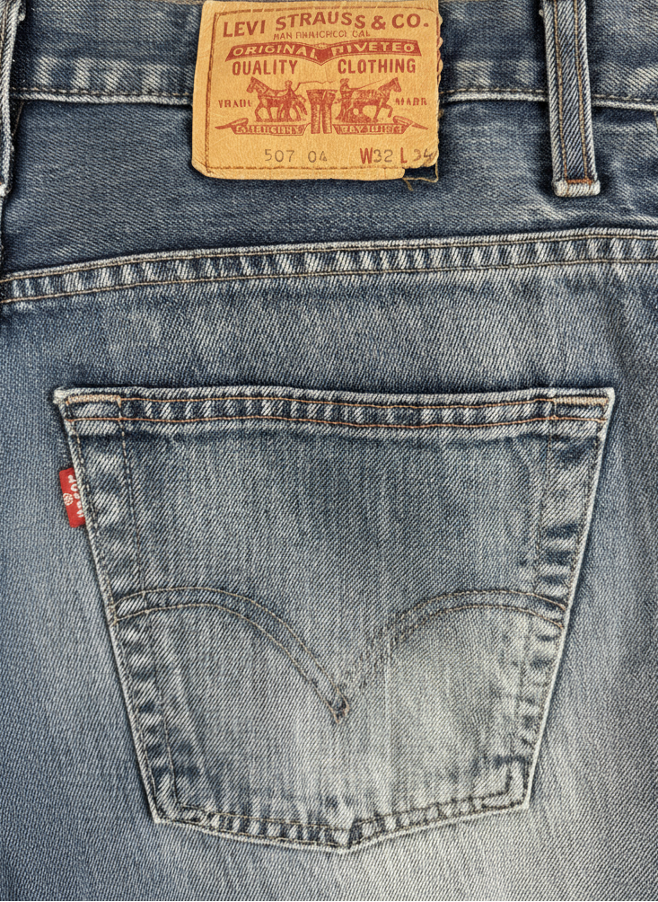 LEVI'S - JEANS IN DENIM CHIARO (Cod. 1167)