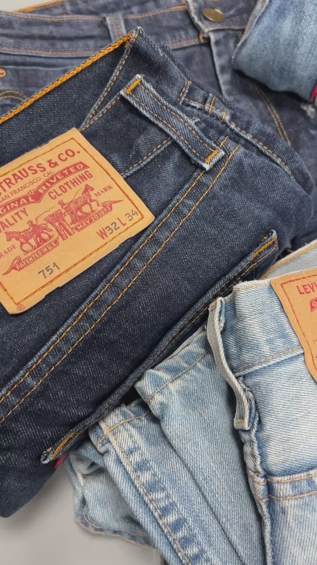 BOX JEANS LEVI'S
